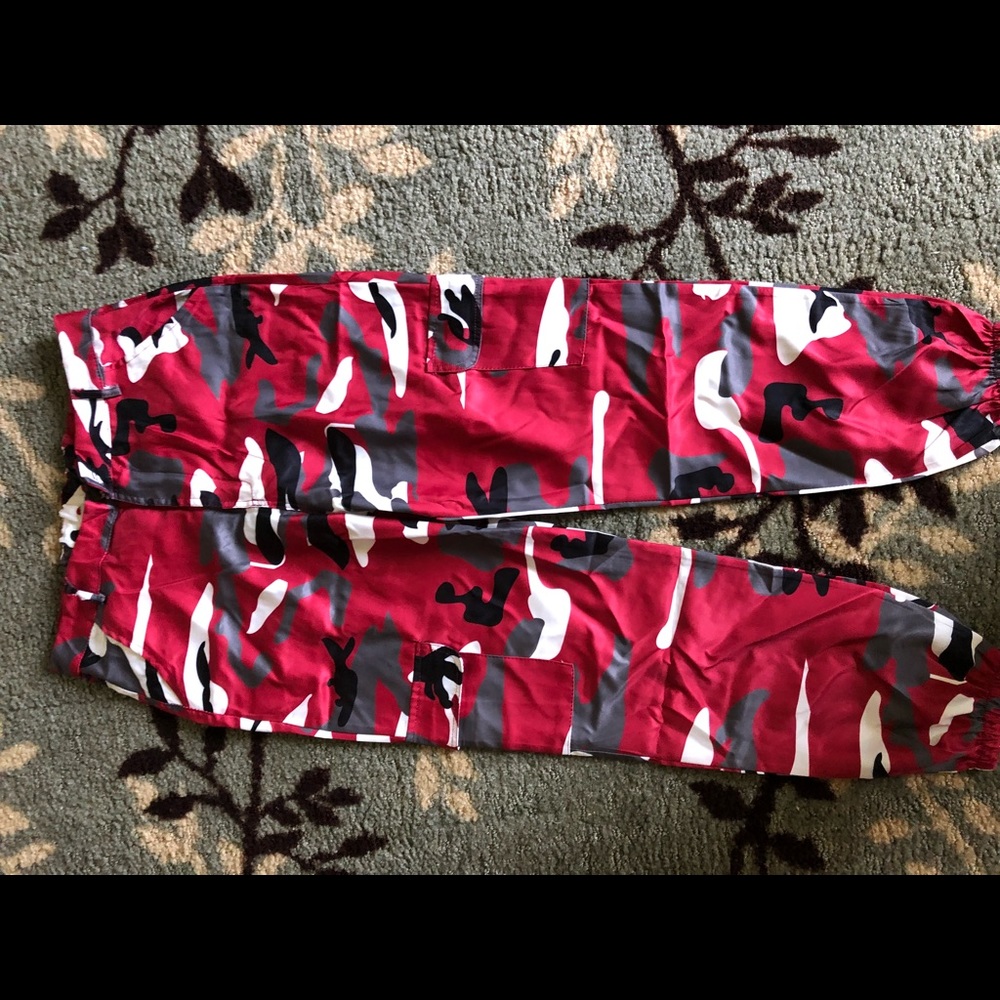 Camo Pants red